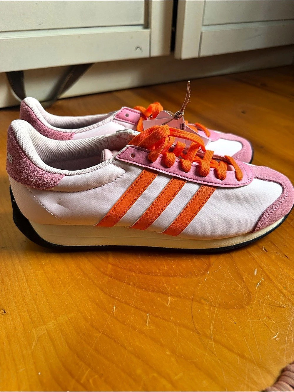 adidas Runvista Pink Orange Sneakers US 7 NWT - Picture 2 of 5